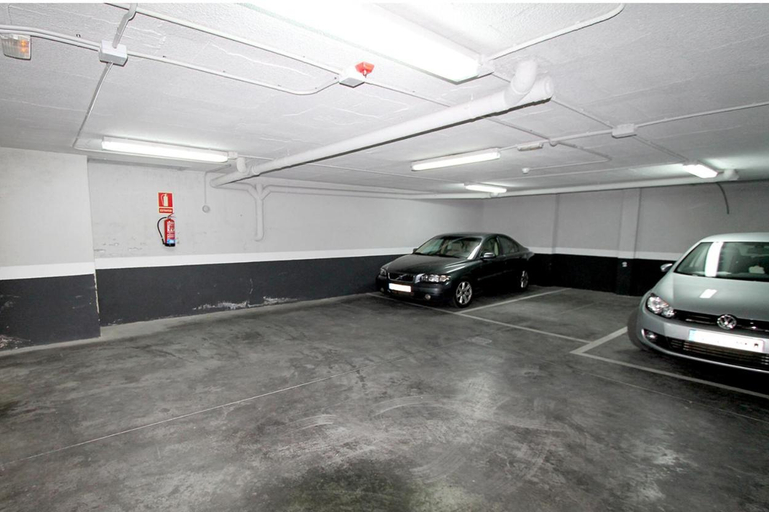 Others 3, Apartamentos Castilla Luz Business, Madrid