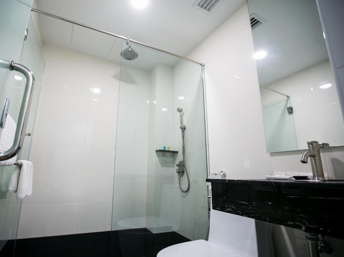 Bathroom 4