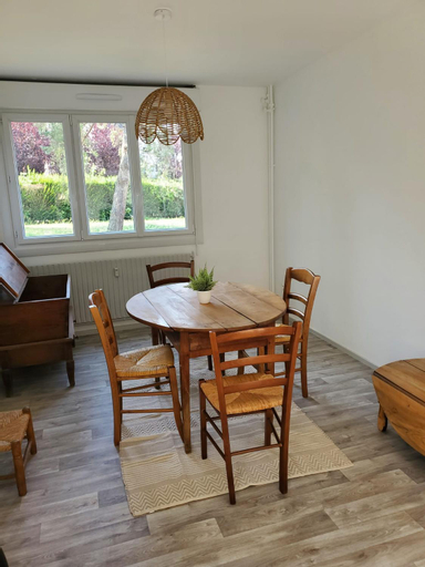 Dining Room 18