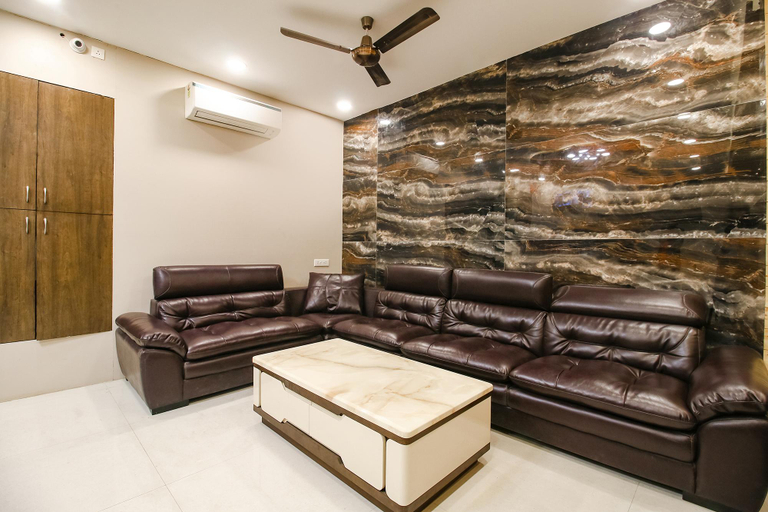 Public Area 2, Fabhotel Divine Casa, Bhopal