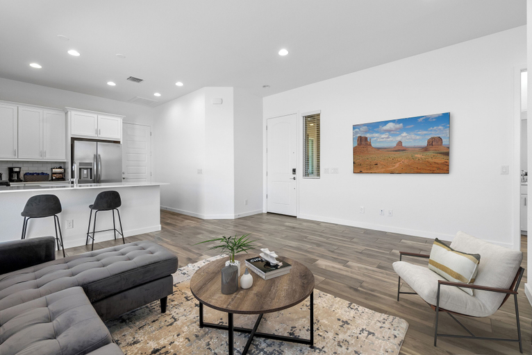 Others 4, Quiet Quarter in Laveen Village, Maricopa