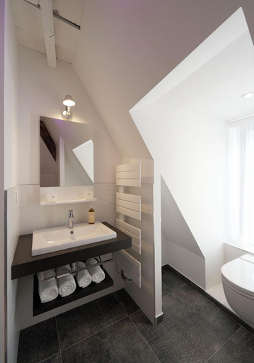Bathroom 5, Les Maisons du pont - Charme & Caractère, Creuse
