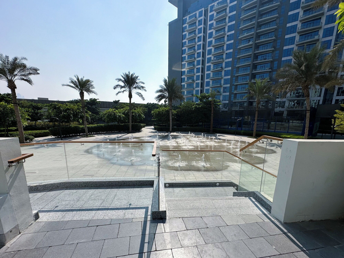 Exterior & Views 2, Infinity Pool and Beachfront Apartments - Seven Palm, Dubai