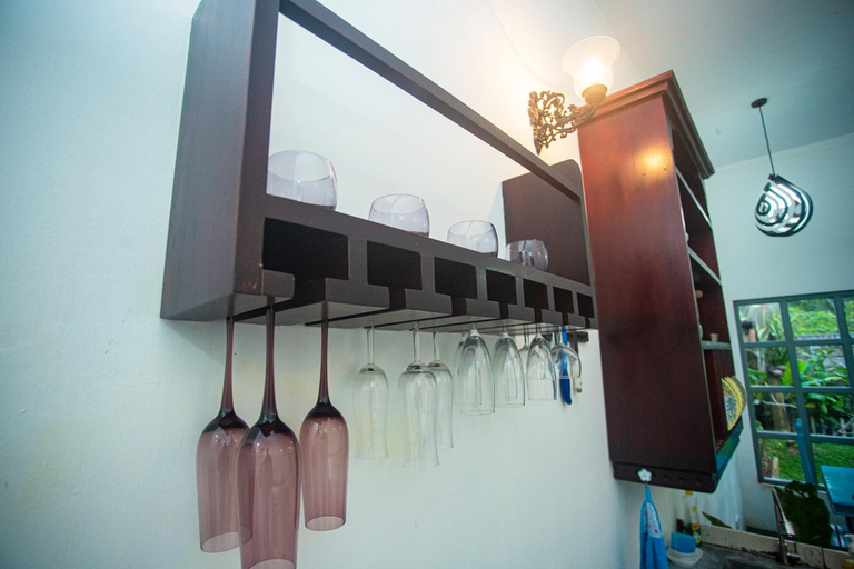 Others 4, Percy Residence, Habaraduwa