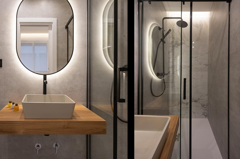 Others 2, Gran Via XV 4BR 4BH, Madrid