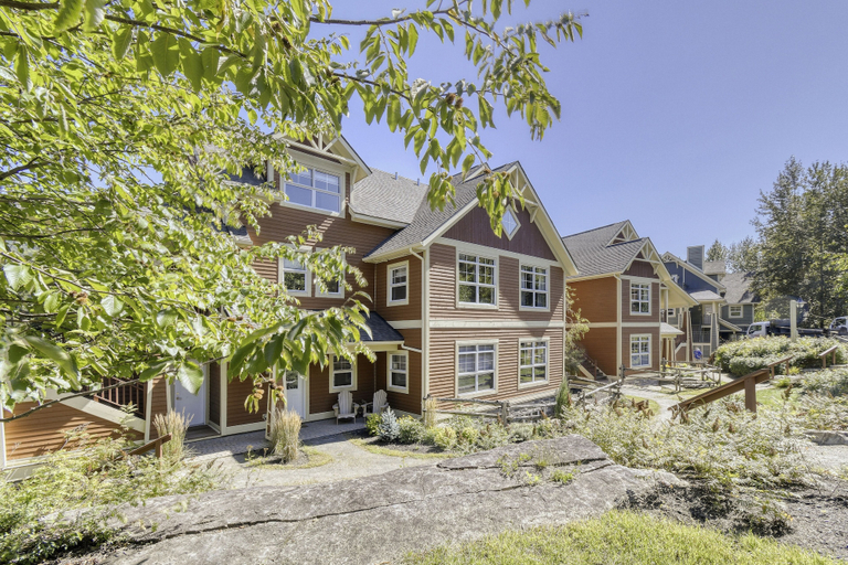 Exterior & Views 2, 211 Les Eaux Unit 8, Les Laurentides