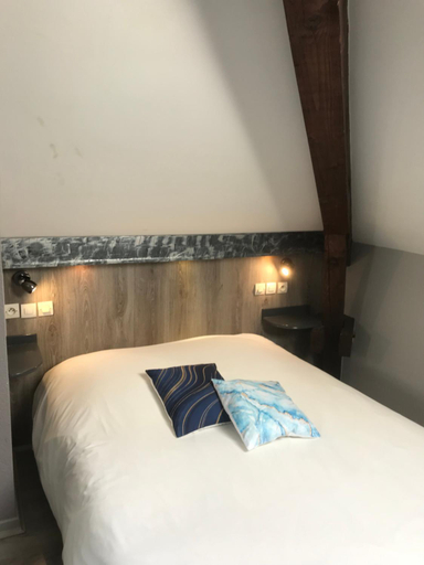 Bedroom 2, Logis Hotel & Restaurant - Le Floride, Moselle