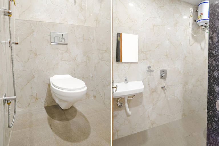 Bathroom 4, FabHotel Atharv - Airport, Indore