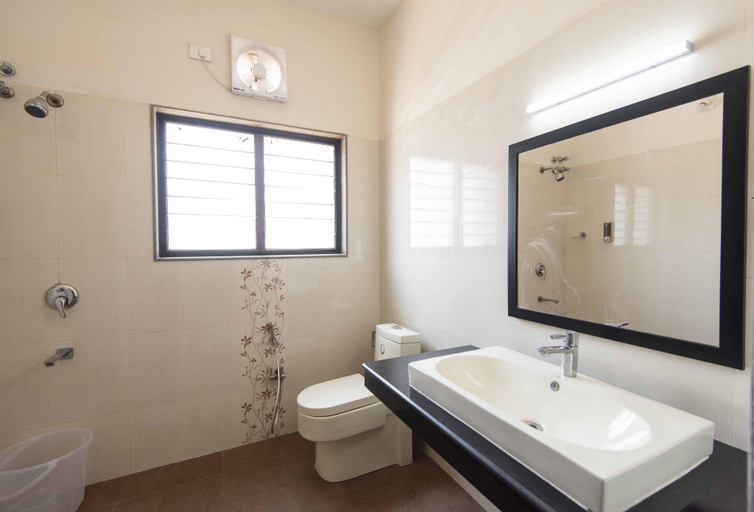 Bathroom 4, Mayfair Service Apartments, Coimbatore