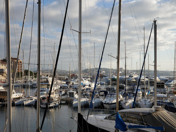 Others 5, Cap HERMES Vue PORT Studio 30m2 Climatise Piscine, Var