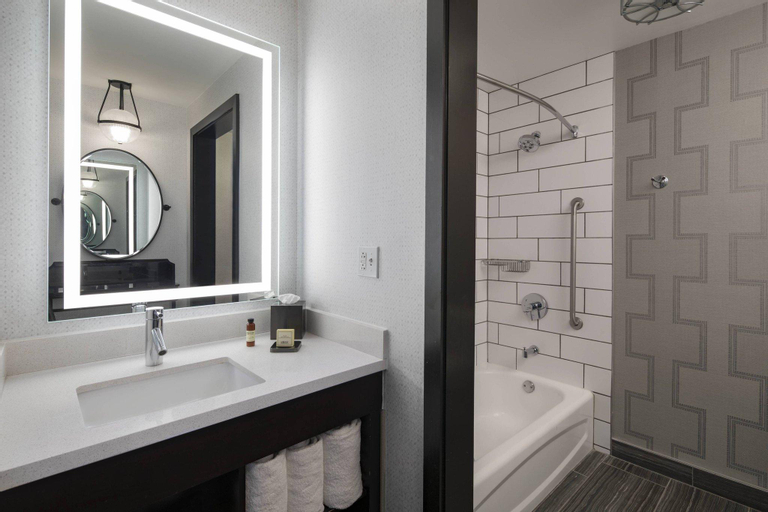 Bathroom 12