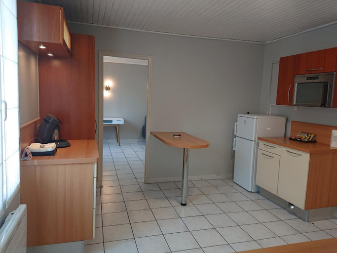 Others 2, chambre privee a BORDEAUX PELLEGRIN, Gironde