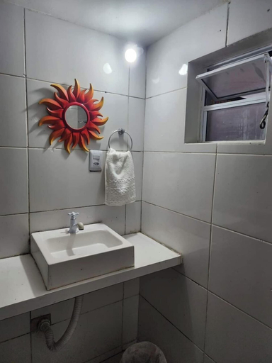 Bathroom 5, Dois Pedros, Balneário Arroio do Silva