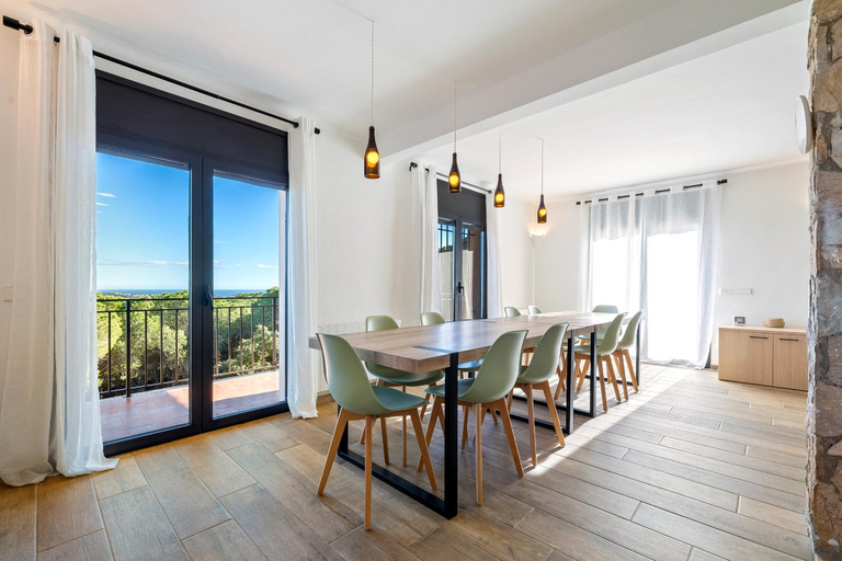 Facilities 2, Hauzify I Mas Formic, Girona