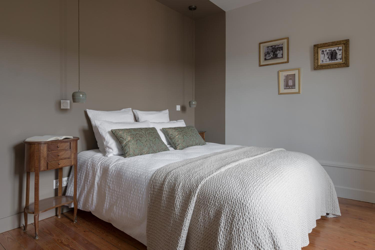 Bedroom 26