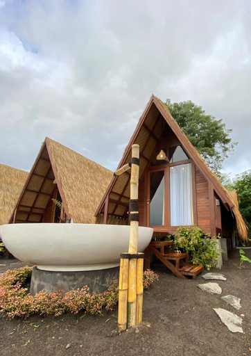 Exterior 5