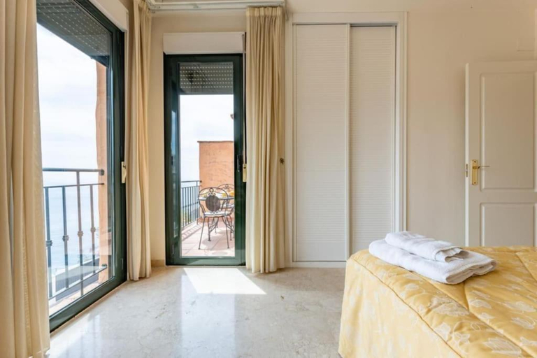 Others 2, Holiday home with Incredible Views in La Herradura, Granada