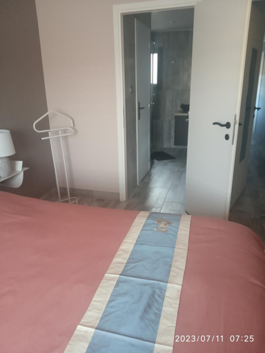 Others 4, chambres d'hotes les orchidees, Haute-Loire