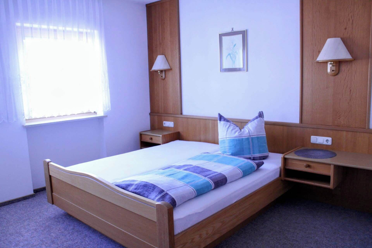 Bedroom 4, Frühstückspension Lichtenauer Hof, Passau