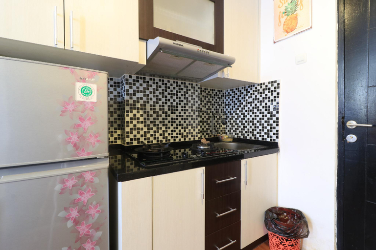 Kitchen 3, Apartment Paragon Village by Tere Room, Tangerang