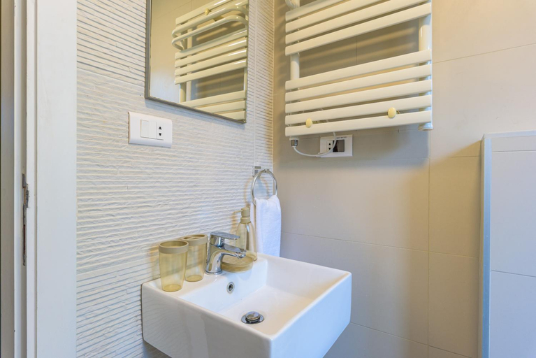 Others 3, 961 Station Apartments in Mar Mikhael, Beirut
