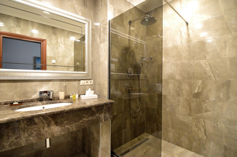 Bathroom 5, Maristella Marine Residence, Odes'ka