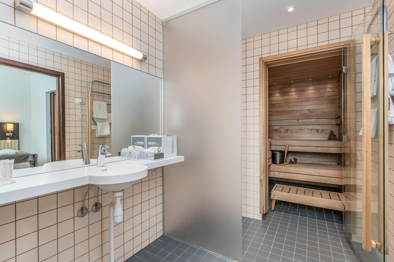 Bathroom 4, Hotel Red & Green, Ostrobothnia