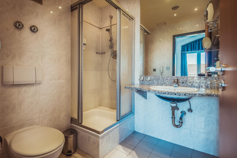 Bathroom 3, Ferien Hotel Lewitz Muehle, Ludwigslust-Parchim