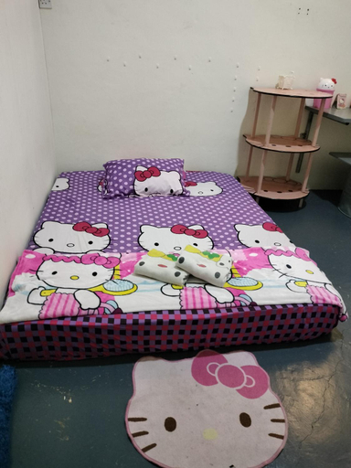 Others 5, Hello Kitty Backpackers, Semporna