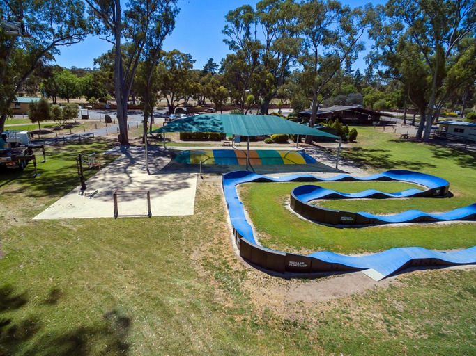 Others 5, Discovery Parks - Clare, Clare and Gilbert Valleys