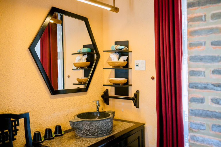 Bathroom 5, Hue Ecolodge, Huế