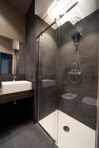 Bathroom 2, Aqua Venere Pool & Suites, Trapani