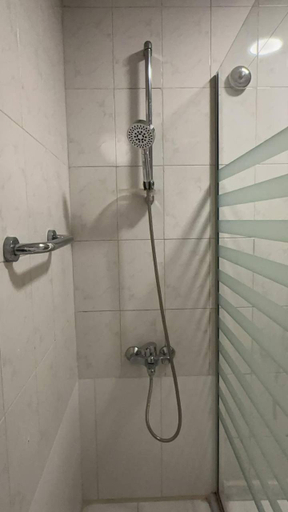Bathroom 4, Sparr Hotel, Salt