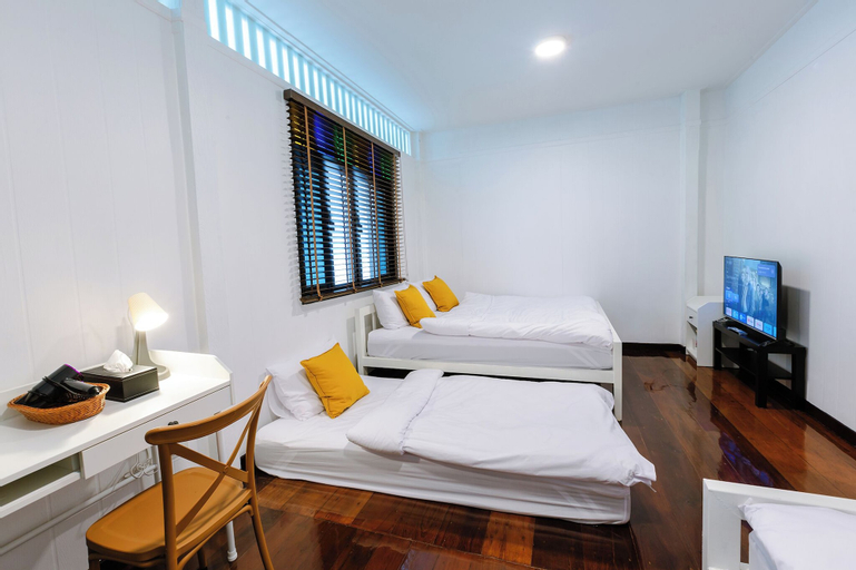 Bedroom 21
