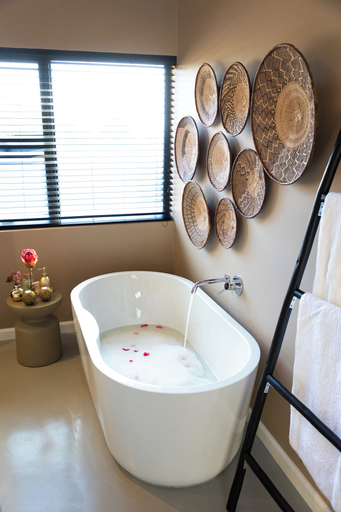 Bathroom 4, Marepe Mountain View, Mopani