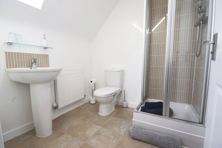 Bathroom 2, Modern 4 Bed Townhouse with Parking, Derbyshire