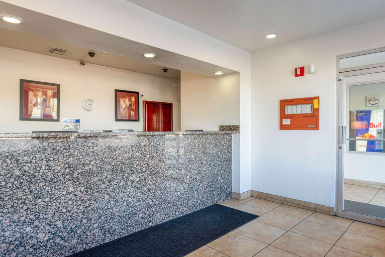 Public Area 2, Rodeway Inn Phoenix North I-17, Maricopa