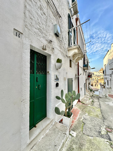 Exterior view 2, Casetta Giorgia, Brindisi