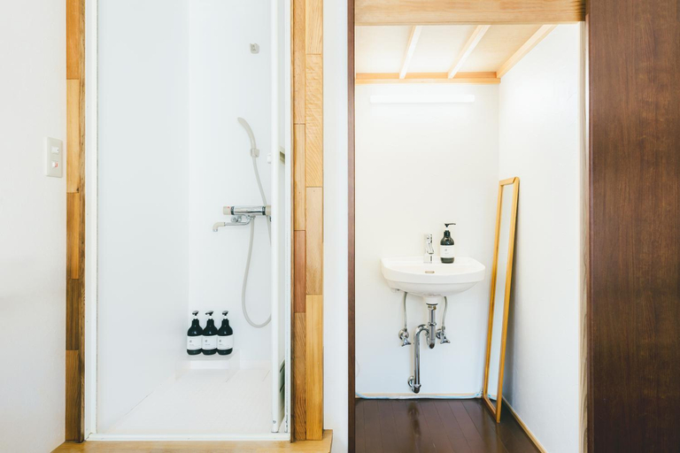 Bathroom 5, guesthouse SHIBAFU, Kamakura