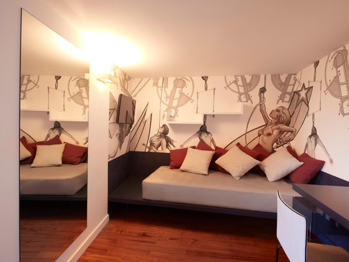 Bedroom 6