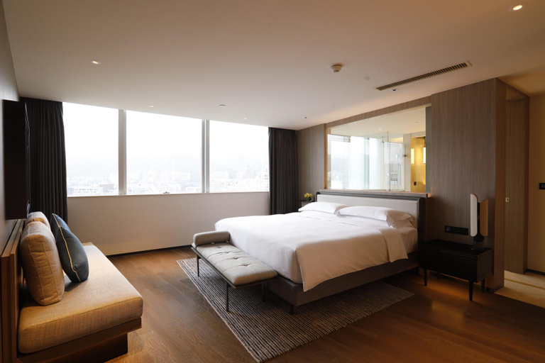 Bedroom 16