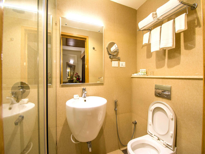 Bathroom 4, Hotel Rockdale, Visakhapatnam