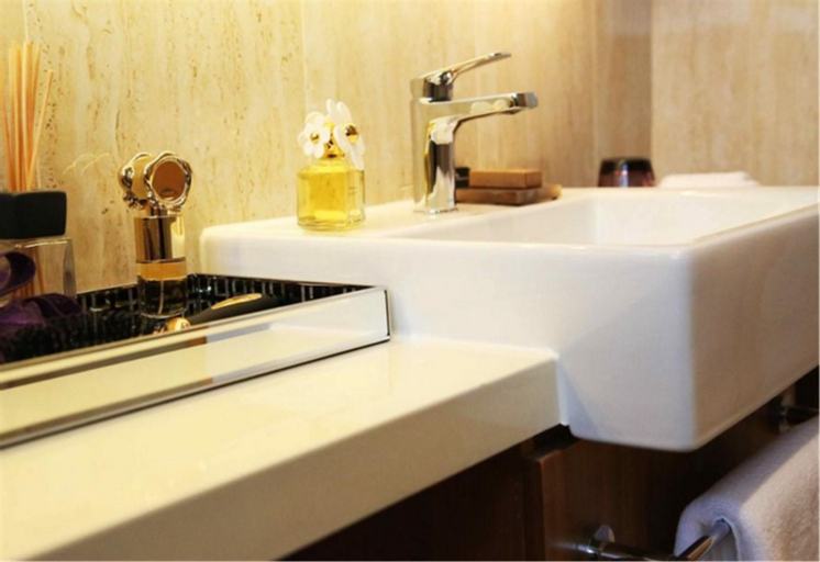 Bathroom 6