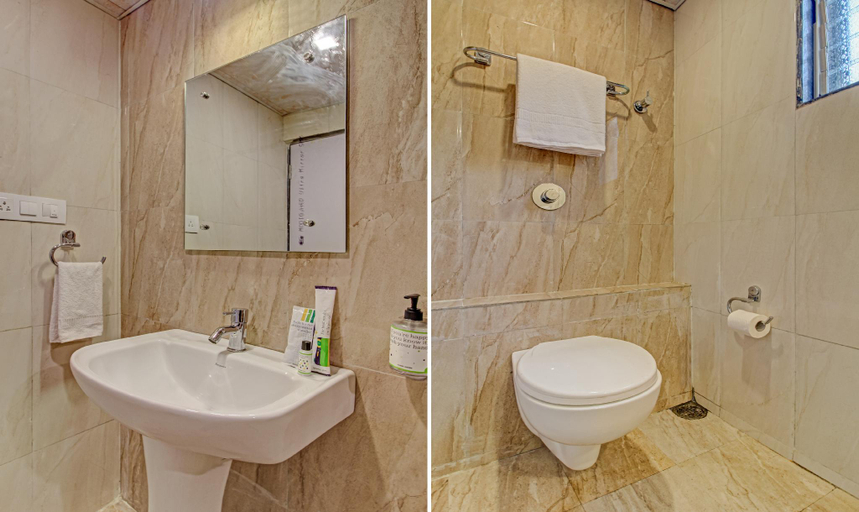 Bathroom 4, Sai Samrat Resort, Satara