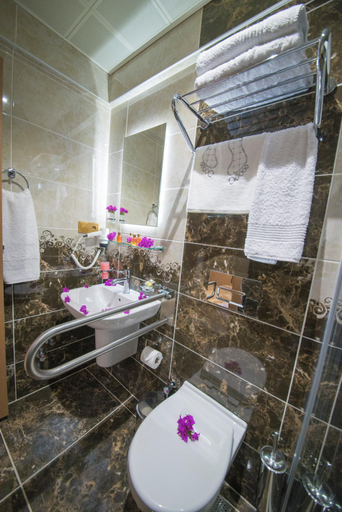 Bathroom 3, Kayi Otel, Fethiye