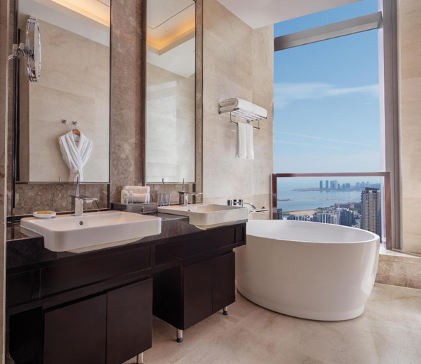 Bathroom 10