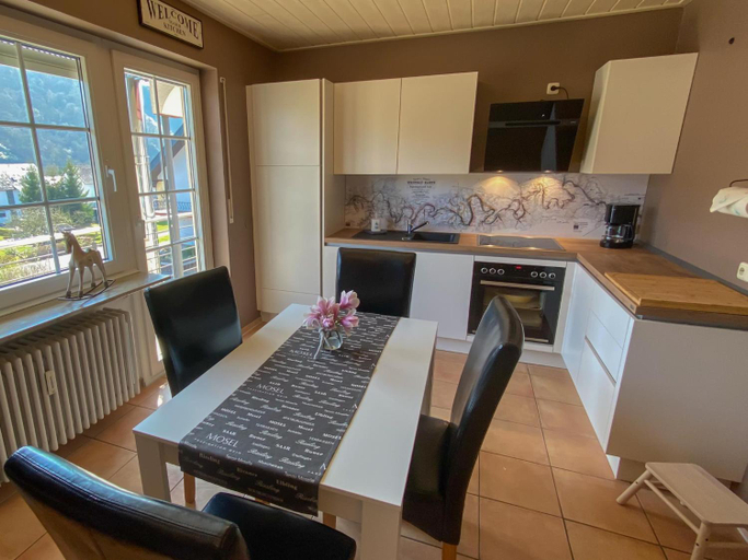 Dining Room 4, Ferienwohnung Weingut KDM, Bernkastel-Wittlich