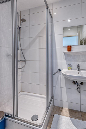 Bathroom 4, Touch Down Motel, Rhein-Sieg-Kreis
