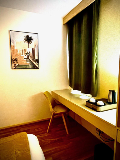 Bedroom 2, Le Mont Brouilly, Rhône
