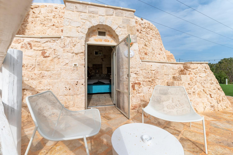 Others 3, Relais Il Trullo della Rupe, Brindisi